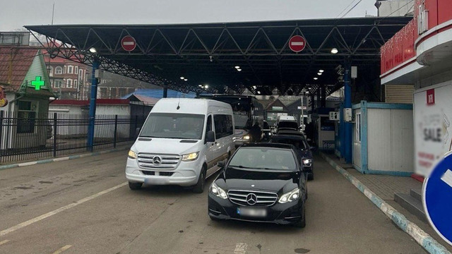 În atenția călătorilor: Trafic intens la PTF Otaci-Moghilev-Podolsk