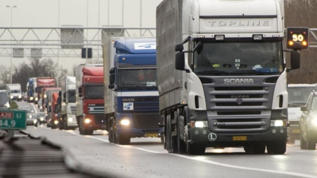 Transporturile de mărfuri din Ucraina, redirecționate temporar prin R. Moldova după atacurile asupra infrastructurii din sudul țării

