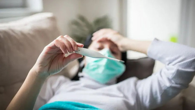 Cazurile de infecții respiratorii cresc, iar cele de COVID-19 scad: Ce recomandă ANSP
