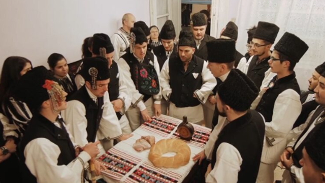 Obiceiuri de Ajun și de Crăciun la români
