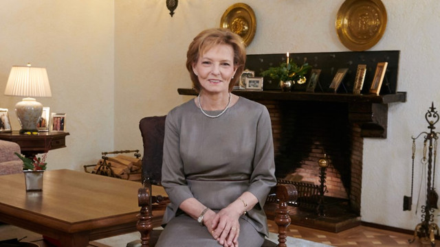 VIDEO | Custodele Coroanei Române, Principesa Margareta, felicită românii, inclusiv pe cei din R. Moldova, cu prilejul Crăciunului