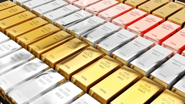 Aurul, argintul și platina ating maxime istorice într-un nou raliu al metalelor prețioase
