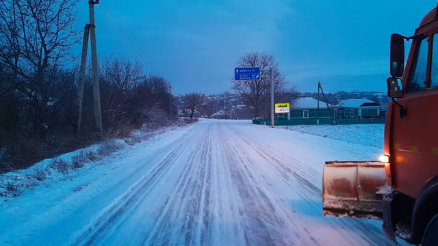 Traseele naționale au fost deszăpezite. De Revelion, drumarii au fost la datorie