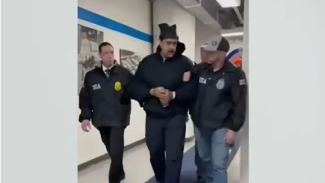 VIDEO | Imagini cu Nicolas Maduro, care a ajuns la un centru de detenție din SUA. Cum a fost capturat președintele Venezuelei
