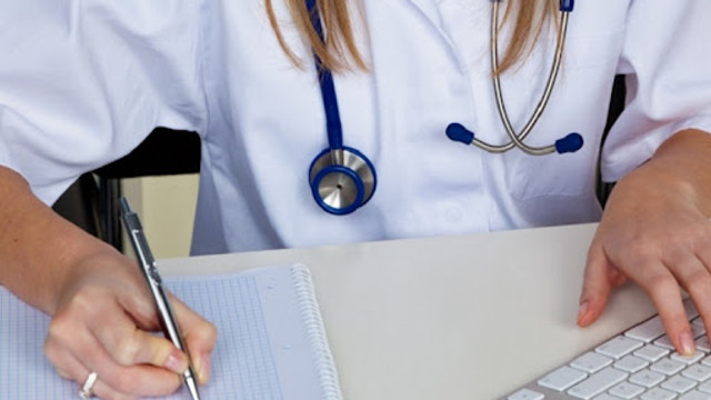 Indemnizația pentru tinerii medici va crește la 250.000 de lei din promoția 2027, anunță ministrul Sănătății