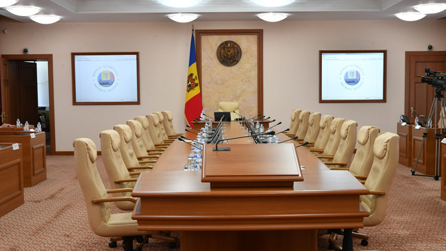 Guvernul se întrunește miercuri în prima ședință din acest an