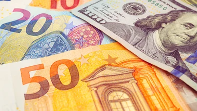 Euro și Dolarul în ușoară creștere: Cursul valutar afișat de BNM pentru astăzi
