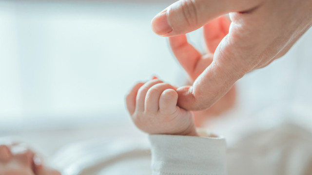 CNAS a finanțat indemnizațiile pentru incapacitatea temporară de muncă și cele adresate familiilor cu copii
