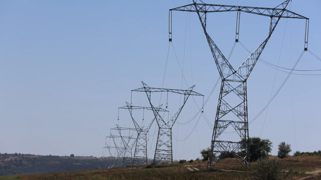 Experți: Ne așteptăm ca după luna martie linia Vulcănești-Chișinău să fie funcțională și să permită transportarea energiei electrice în orice moment