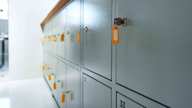Toate instituțiile de învățământ din municipiul Chișinău au fost dotate cu dulapuri de depozitare pentru elevii din clasele primare