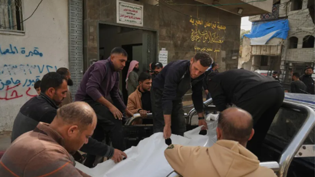 Noi atacuri israeliene în Gaza. Autoritățile sanitare anunță zeci de victime
