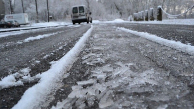 Risc de polei și ghețuș: Autoritățile recomandă prudență în trafic