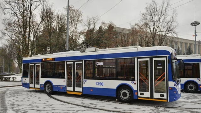 Circulația troleibuzelor și autobuzelor din Chișinău, afectată din cauza condițiilor meteorologice