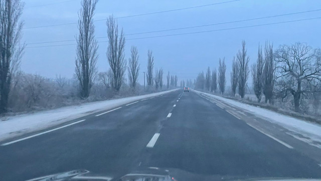 AND: Toate drumurile naționale sunt practicabile, iar circulația se desfășoară în condiții de iarnă

