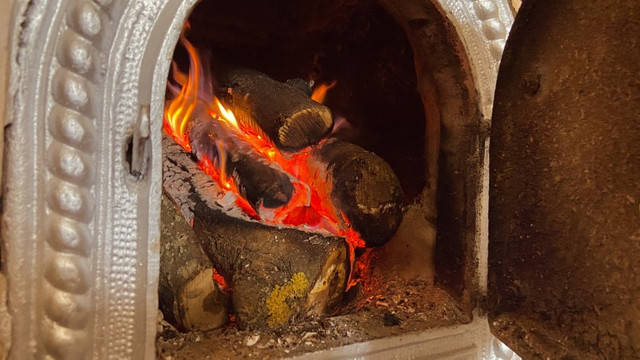 O femeie din Leova s-a intoxicat cu fum după un incident la soba de încălzit