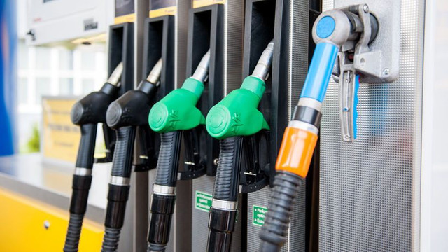 Carburanții auto vor fi mai scumpi mâine, 10 februarie. Noile prețuri afișate de ANRE
