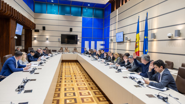 Parlamentul se întrunește joi în ședință. Moțiunea de cenzură împotriva ministrului energiei, pe ordinea de zi 