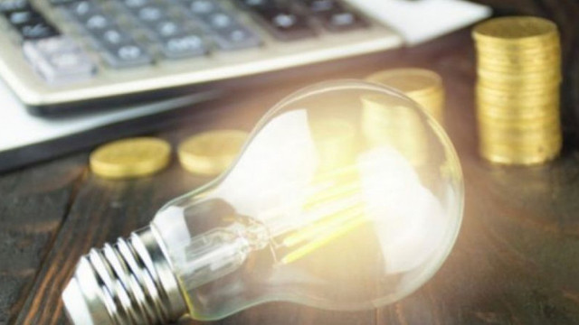 Furnizorii de energie electrică cer majorarea tarifelor. Cât vom plăti pe un kWh, dacă ANRE va aproba solicitarea