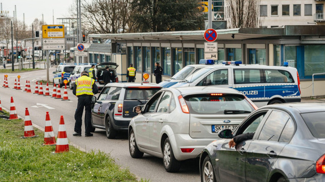 Germania extinde controalele la frontiere până în septembrie, ignorând criticile țărilor vecine privind Schengen
