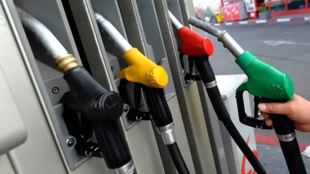 Carburanții auto vor fi mai scumpi mâine, 18 februarie 