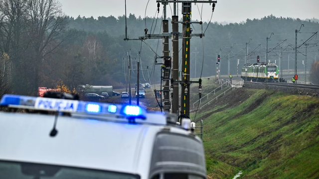 Un cetățean al Republicii Moldova a fost arestat pentru oprirea unui tren de marfă polonez. Avea documente rusești și „aparatură electronică” asupra sa