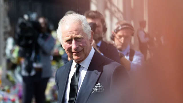 Prima reacție a Regelui Charles după ce fratele său Andrew a fost arestat de poliția britanică

