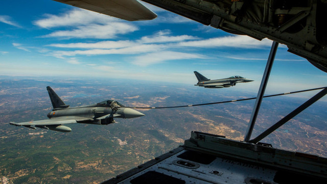 Spania a trimis trei avioane de luptă Eurofighter Typhoon în România. Misiunea lor, alături de piloții români și germani