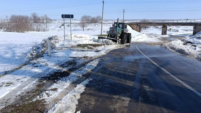AND: Drumurile naționale sunt practicabile, iar circulația se desfășoară în condiții specifice sezonului rece