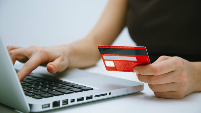 Avertismentul BNM privind fraudele financiare din mediul online
