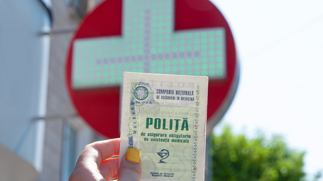 Achitarea primei de asigurare medicală obligatorie devine mai simplă: reduceri și plata rapidă prin aplicația EVO