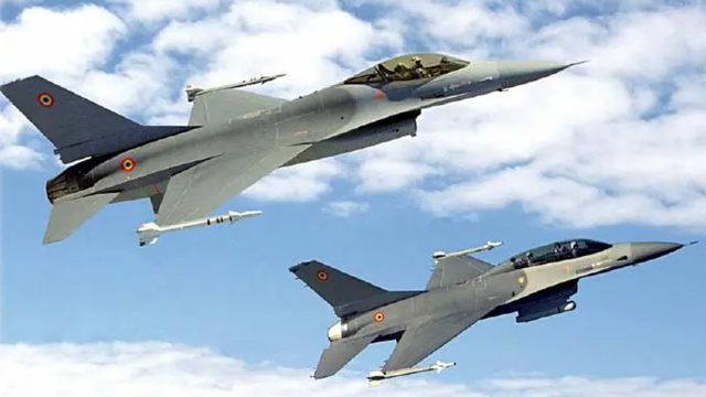 O dronă rusă a intrat în spațiul României pentru scurt timp. Două avioane F-16 au fost ridicate în aer