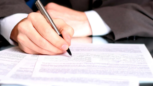 Ultima lună pentru depunerea declarațiilor de avere și interese personale


