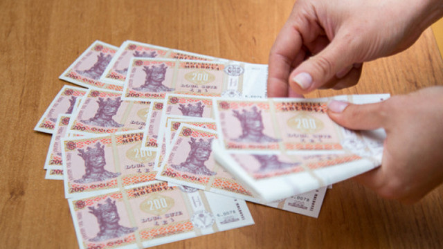Câștigul salarial mediu lunar brut, în creștere cu circa 9 la sută în trimestrul IV din 2025

