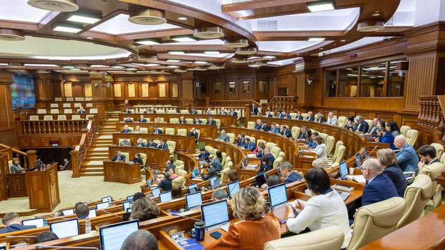 Parlamentul facilitează exercitarea dreptului la cetățenie: trei inițiative votate în prima lectură de deputați

