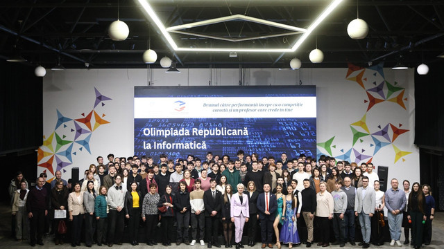Sute de elevi din R. Moldova participă  la Olimpiada Republicană la Informatică