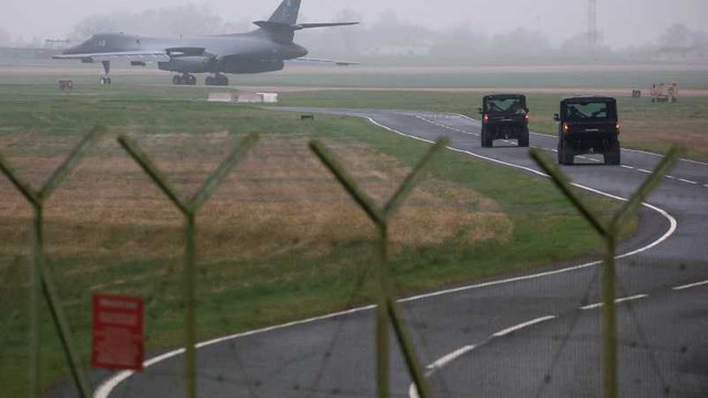 Statele Unite folosesc baze militare britanice împotriva Iranului

