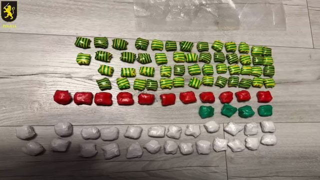 Peste 11 kg de droguri, ridicate de poliție în Chișinău într-o săptămână. Cinci persoane au fost reținute (VIDEO)

