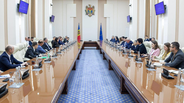Alexandru Munteanu: „Prioritatea noastră este menținerea aprovizionării stabile cu combustibil pentru cetățeni, economie și serviciile esențiale ale statului”
