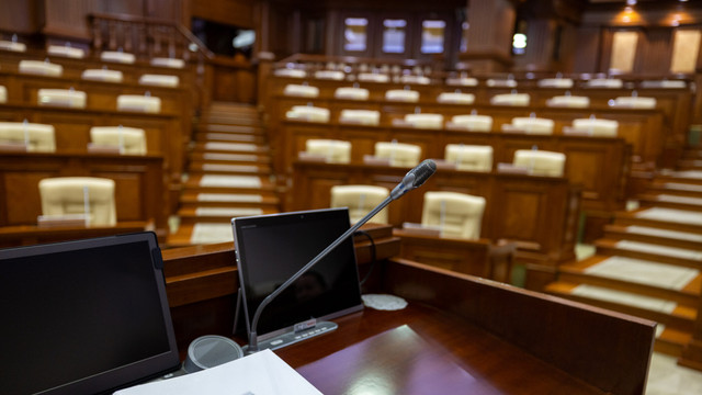 Parlamentul cere avizul Comisiei de la Veneția pentru modificările privind numirea candidaților în comisiile de vetting

