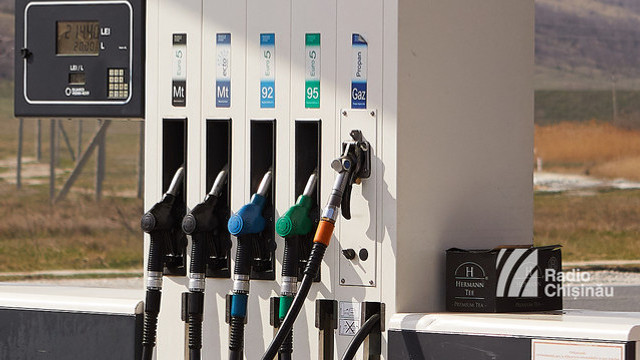 Peste 1000 de tone de carburanți, importate joi în Republica Moldova

