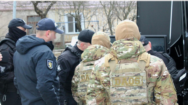 Exercițiu antiterorist la Ungheni: Forțe speciale din Republica Moldova și România au simulat o luare de ostatici (FOTO) 