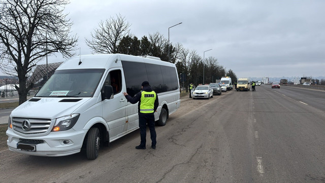 ANTA: Peste 100 de sancțiuni aplicate în urma controalelor la transportul rutier de persoane

