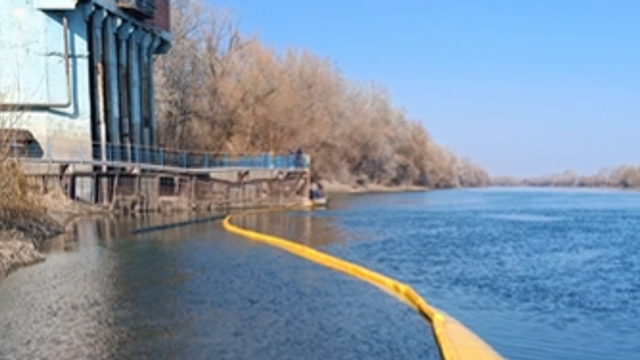 Apă-Canal a instalat două baraje pe Nistru pentru a proteja sursa de apă a municipiului Chișinău (VIDEO)