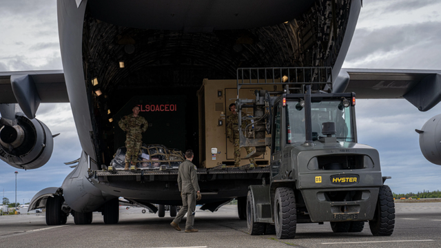 Elveția a refuzat cererea de survol a două avioane militare americane
