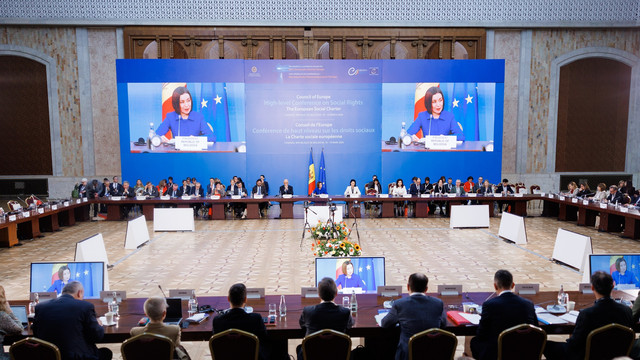 Conferință dedicată Cartei Sociale Europene, la Chișinău. Maia Sandu: În ultimii ani, am văzut cât de fragile pot deveni instituțiile noastre atunci când vulnerabilitățile sociale sunt exploatate