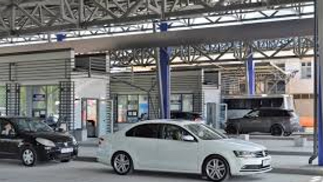 Trafic sporit de călători în postul Sculeni, pe sensul de ieșire din R. Moldova

