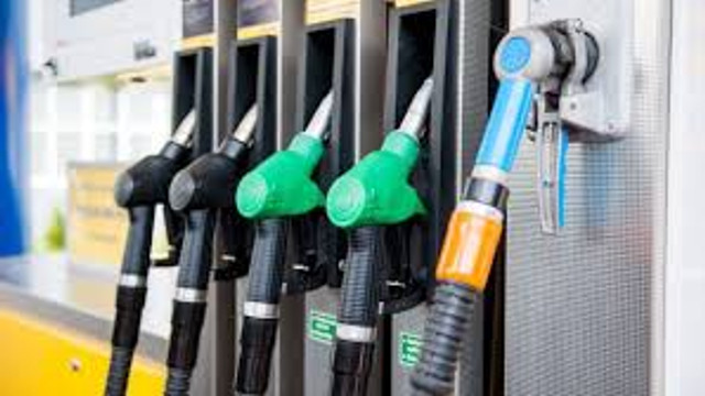 Peste 2200 de tone de carburanți, importate în Republica Moldova

