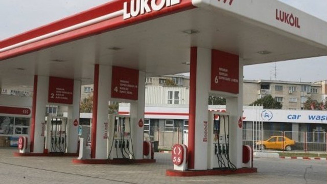 Statul permite companiei Lukoil să își suplimenteze stocurile de carburanți din surse interne
