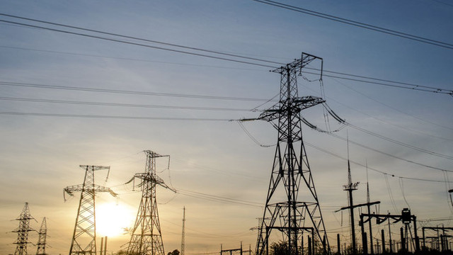 Energocom: Necesarul de energie electrică, acoperit comercial 100% pentru astăzi, 27 martie
