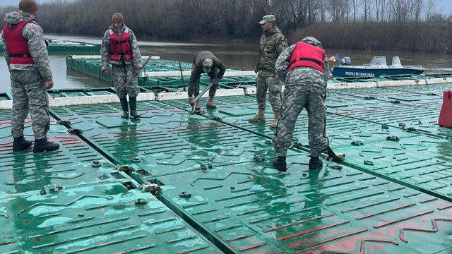 Geniștii militari au intervenit la PTF Leova–Bumbăta pentru menținerea traversării în condiții de siguranță (FOTO)